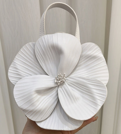 Fashionable 3D Petal Flower Solid Color Collar Handbag (including Lining)