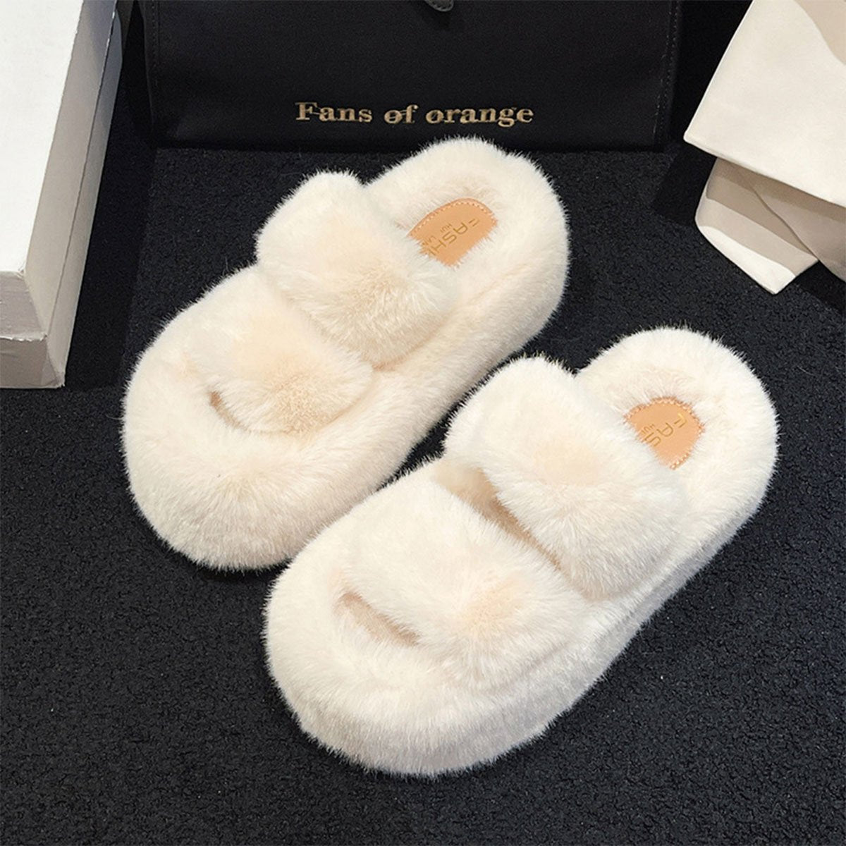 Women's Solid Color One-line Plush Slippers